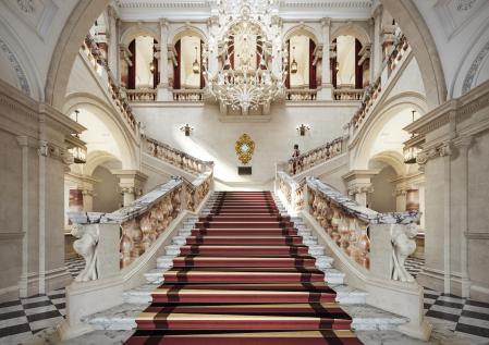 Escalera del Hotel Raffles de Londres