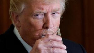 El enfado de Trump cuando le preguntan por TACO: “No vuelvas a decirlo”