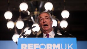 Farage pesca votos en la izquierda con promesas de más subsidios y ayudas