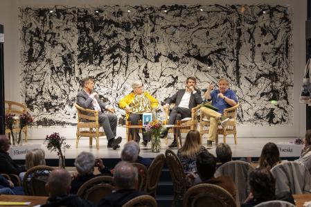 Presentación del libro de Jaume Bosch “Fer política “ con Jordi Juan, Sònia Ortega, Ernest Urtasun y el autor Jaume Bosch.