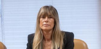 La mujer del presidente del Gobierno, Begoña Gómez, durante la Comisión de Investigación sobre programas de cátedras y postgrados de la Universidad Complutense de Madrid y empresas financiadoras, en la Asamblea de Madrid, a 13 de noviembre de 2024, en Madrid (España). La comisión busca aclarar si hubo trato de favor con ella en la Universidad Complutense de Madrid (UCM). Aunque la presencia en la comisión es de obligado cumplimiento, Gómez, que está siendo investigada por el titular del Juzgado de Instrucción número 41 de Madrid,, por presuntos delitos de tráfico de influencias y corrupción en los negocios, además de apropiación indebida del software de la Universidad Complutense de Madrid (UCM) e intrusismo profesional, podría acogerse a su derecho a no responder.