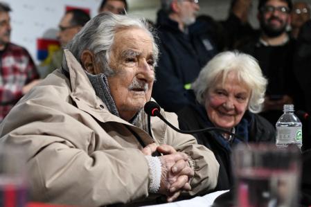 ‘Pepe’ Mujica y su compañera de vida personal y política, Lucía Topolansky