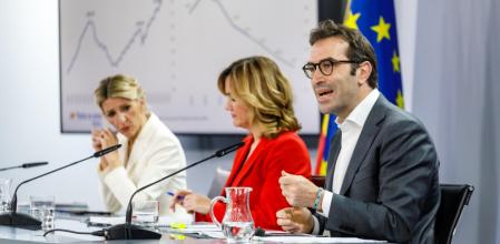 Yolanda Díaz avisa que permitir la opa BBVA-Sabadell es “un error mayúsculo”