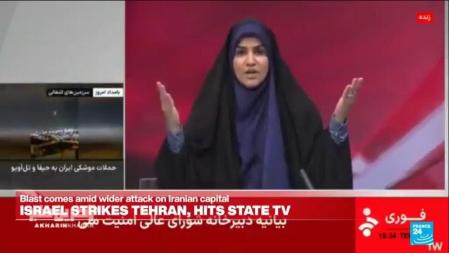 El momento del ataque de Israel a la televisión iraní mientras emitía en directo