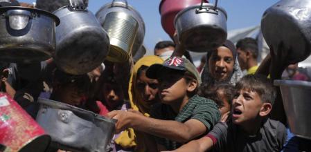 La oenegé encargada del reparto de ayuda en Gaza paraliza hoy su actividad