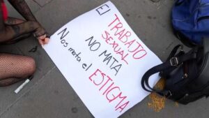 Trabajadoras sexuales marchan en Ciudad de México para exigir seguridad social y derechos