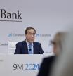 VALENCIA, 31/10/2024.- Gonzalo Gortázar, consejero delegado de CaixaBank presenta este jueves los resultados financieros del tercer trimestre de 2024, tras haber ganado hasta junio 2.675 millones, un 25,2 % más, y haber anunciado esta semana que Tomás Muniesa sustituirá a Goirigolzarri como presidente de la entidad. EFE/ Ana Escobar