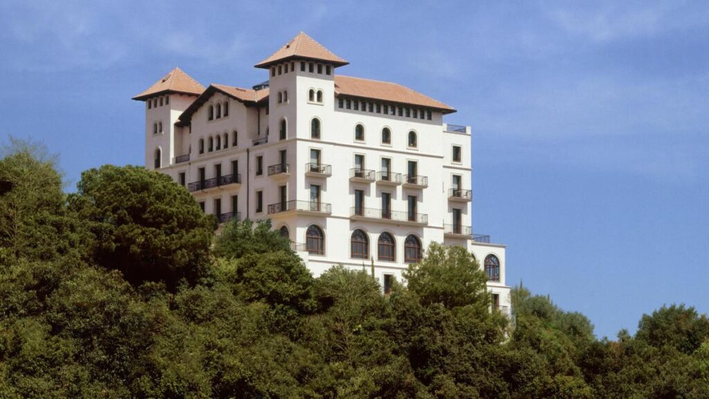 El grupo que relanza hoteles catalanes desde Dubái
