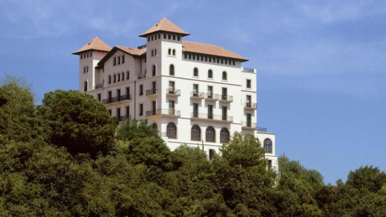 El grupo que relanza hoteles catalanes desde Dubái