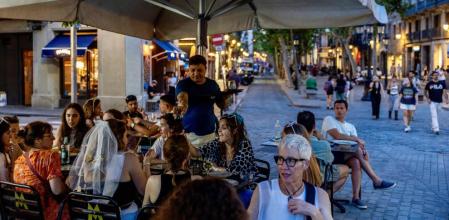 El inicio del verano dispara el empleo hasta los 21,86 millones de afiliados
