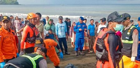 El naufragio de un ferry provoca decenas de muertos y desaparecidos cerca de Bali