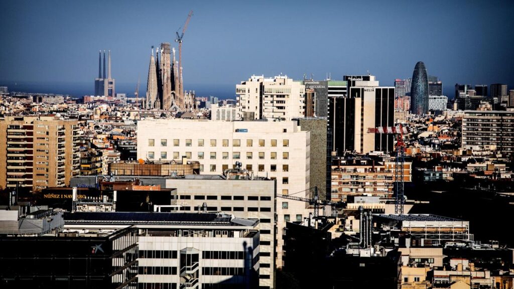 El precio de la vivienda baja un 50% a tan solo 30 kilómetros de Barcelona