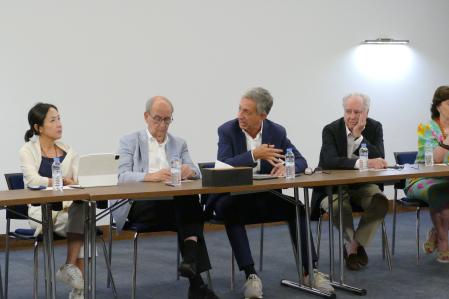 A la derecha: Lidan Qi (Puente China), Antoni Garrell (presidente de HM Hospitals), Francesc Fajula (Mobile World Capital) y Fernando Casado (presidente Asepeyo)