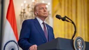 Trump anuncia aranceles del 25% para India junto a penalizaciones por comerciar con Rusia