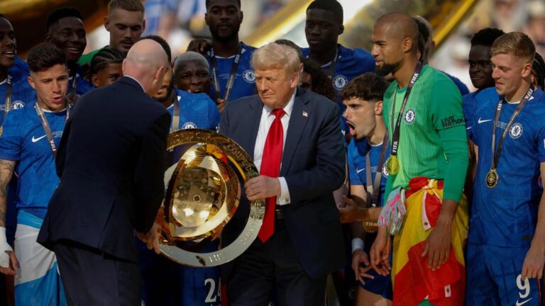 Trump enviará Patriots a Ucrania por el desencanto con Putin: “dice cosas bonitas y luego bombardea”