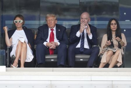Trump sufre de insuficiencia venosa crónica, según un informe médico de la Casa Blanca