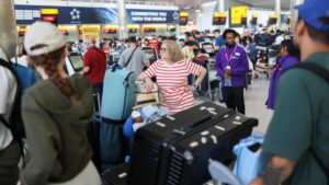 Un error de software causó los retrasos y cancelaciones de vuelos en el Reino Unido