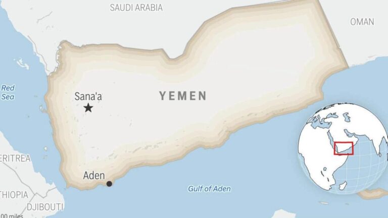 Al menos 76 migrantes mueren en un naufragio ante las costas de Yemen