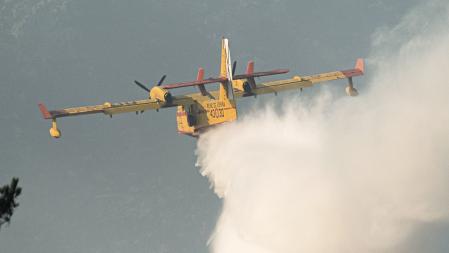 El PP achaca la falta de medios contra los incendios a la debilidad del Gobierno