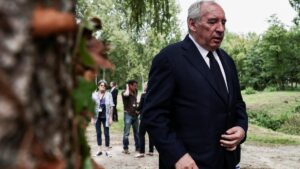Francia se arriesga a saltar al vacío