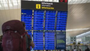 Las huelgas simultáneas de Menzies y Ryanair causan cancelaciones y retrasos en El Prat