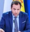 La bronca se aviva con las llamas: el PP exige el cese de Puente por bromear con los incendios