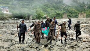 Más de un centenar de desaparecidos tras una riada súbita en el Himalaya indio