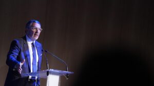 Sàmper llama a las empresas catalanas a diversificar ante el “chantaje” de Trump con los aranceles