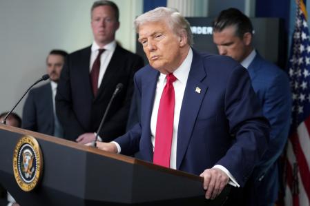 Trump elogia ahora al director ejecutivo de Intel cuatro días después de pedir su dimisión
