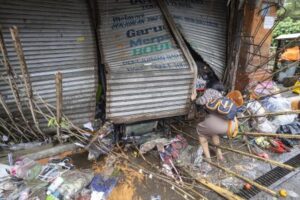 Al menos 13 muertos por inundaciones en la turística isla de Bali y zonas cercanas