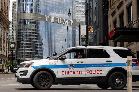 El alcalde de Chicago ordena resistir al despliegue militar de Trump