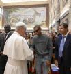 El papa León XIV saludó este viernes al cantante estadounidense Pharrell Williams en el Vaticano