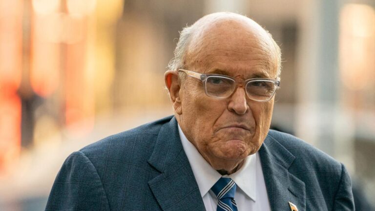 Rudy Giuliani, exalcalde de Nueva York, herido de gravedad en un accidente de coche