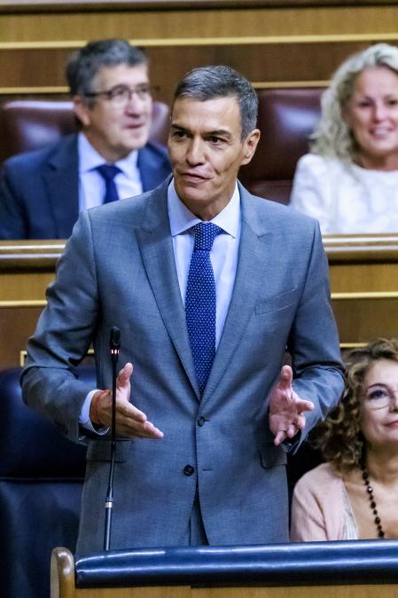 El presidente del Gobierno, Pedro Sánchez Maria Jesus Montero Yolanda Diaz , este miércoles, durante la primera sesión de control del nuevo período de sesiones en el Congreso de los Diputados