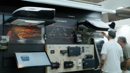 Paneles solares de Dometic para autocaravanas.