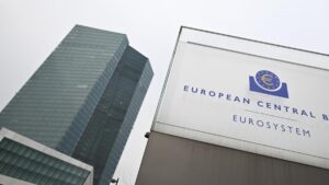 El BCE minimiza los riesgos geopolíticos y deja los tipos en el 2%