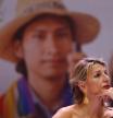 AME1459. CALI (COLOMBIA), 26/10/2024.- La vicepresidenta segunda y ministra de Trabajo de España, Yolanda Díaz, habla en la clausura del Encuentro Internacional de Economías para la Vida Ecoovida 2024 este sábado, en Cali (Colombia). La vicepresidenta segunda española hizo un alegato por las economías populares y aseguró que