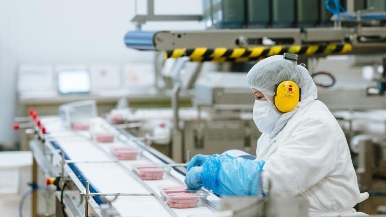 Grupo Vall Companys se hace con el control del matadero y de la sala de despiece de Sigma Europa en Burgos