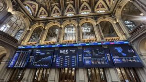 La bolsa española alcanza su máximo en 18 años y roza su techo histórico