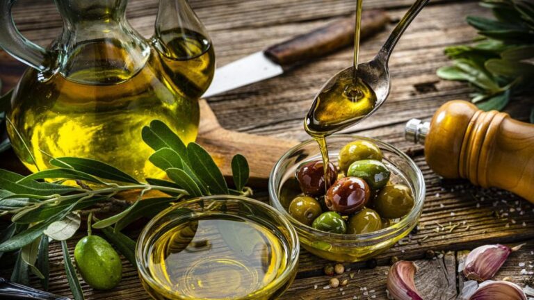Las cooperativas agrarias prevén que la producción de aceite en Catalunya se duplique