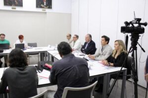 Un centenar de empresas industriales valencianas cierran por la dana del 29 de octubre