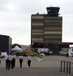 Joves aprenents de pilot a l'aeroport de Lleida-Alguaire