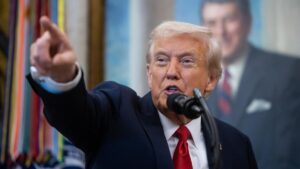 Trump fantasea con perpetuarse en la Casa Blanca