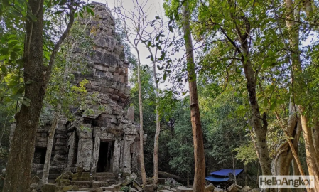 Desde ayer hay combates en Prasat Ta Krabey (Ta Kwai en tailandés), uno de los templos jemeres situados justo en el lado camboyano de la frontera . El ejército tailandés también destruyó el teleférico utilizado por los soldados camboyanos