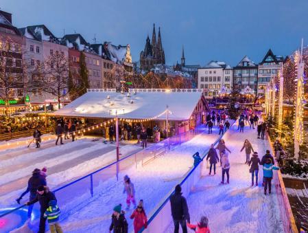 Heimat der Heinzel - Weihnachtsmarkt 2017 mit Schnee - Cologne - Colonia