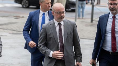 La Audiencia de Madrid revoca la imputación del juez Peinado al delegado del Gobierno en Madrid