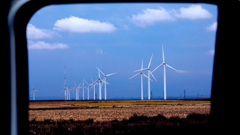 La eólica crece en España y rebaja la factura de la luz en 4.641 millones de euros