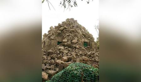 Ta Krabey, un templo jemer hindú del siglo XI, dedicado a Shiva, en el lado camboyano del linde, ha quedado destrozado por los combates
