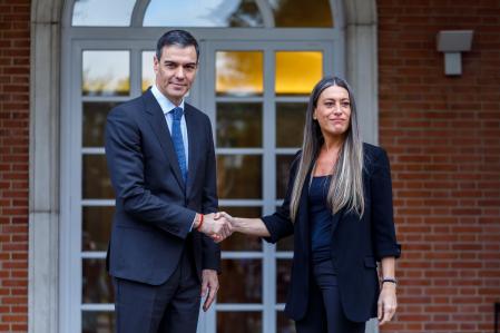 El presidente del Gobierno, Pedro Sánchez recibe a la portavoz de Junts per Catalunya, Míriam Nogueras, en mayor del año pasado en la Moncloa para informarles de su posición ante la guerra en Ucrania.