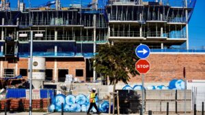 La ley para limitar la compra de vivienda en Catalunya afectaría a las herencias